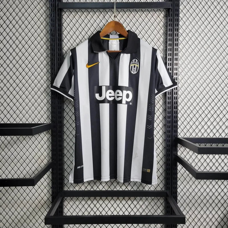 Juventus 14/15 home jersey