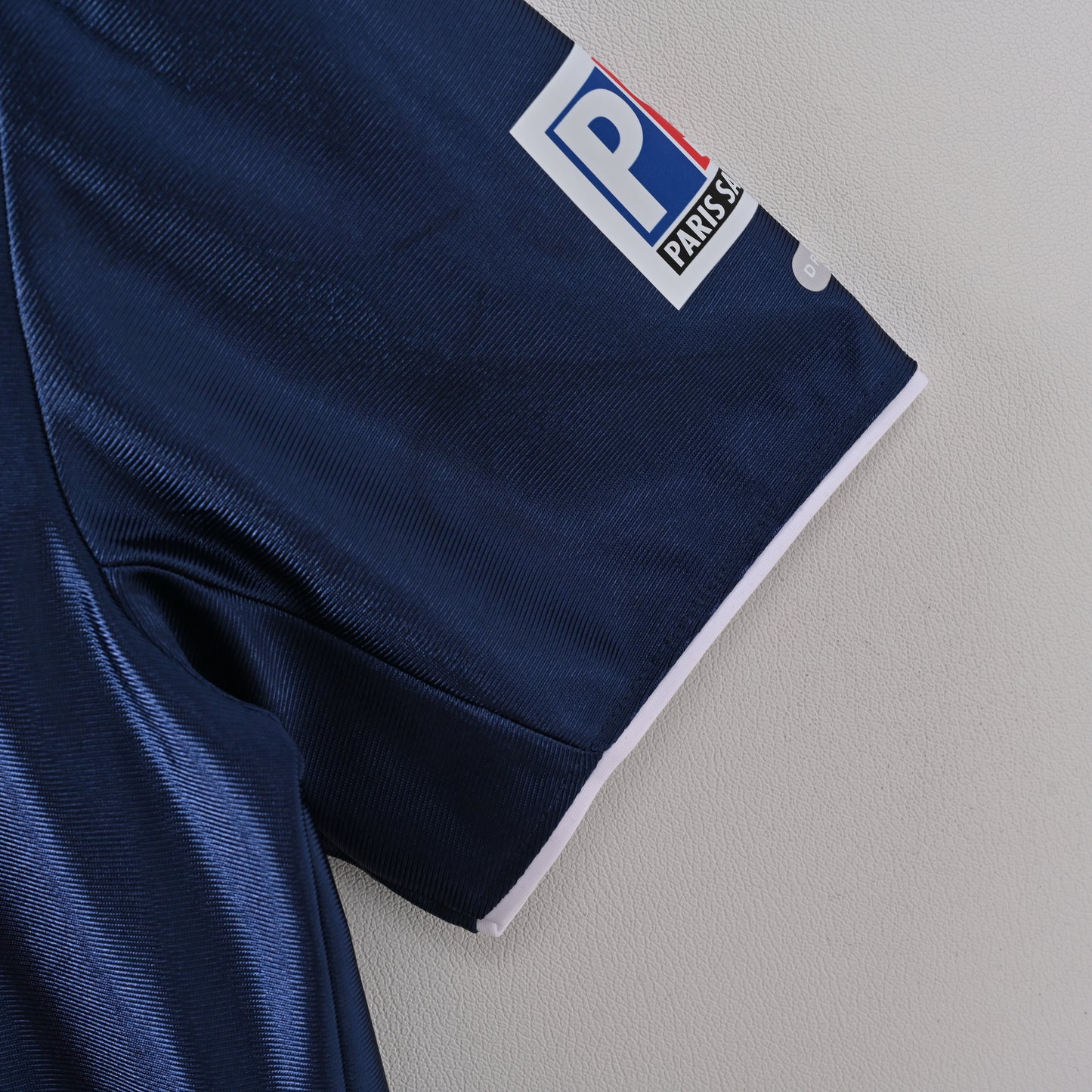 PSG 01/02 home jersey