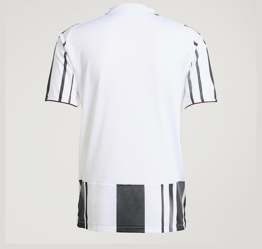 Juventus 25/26 home jersey