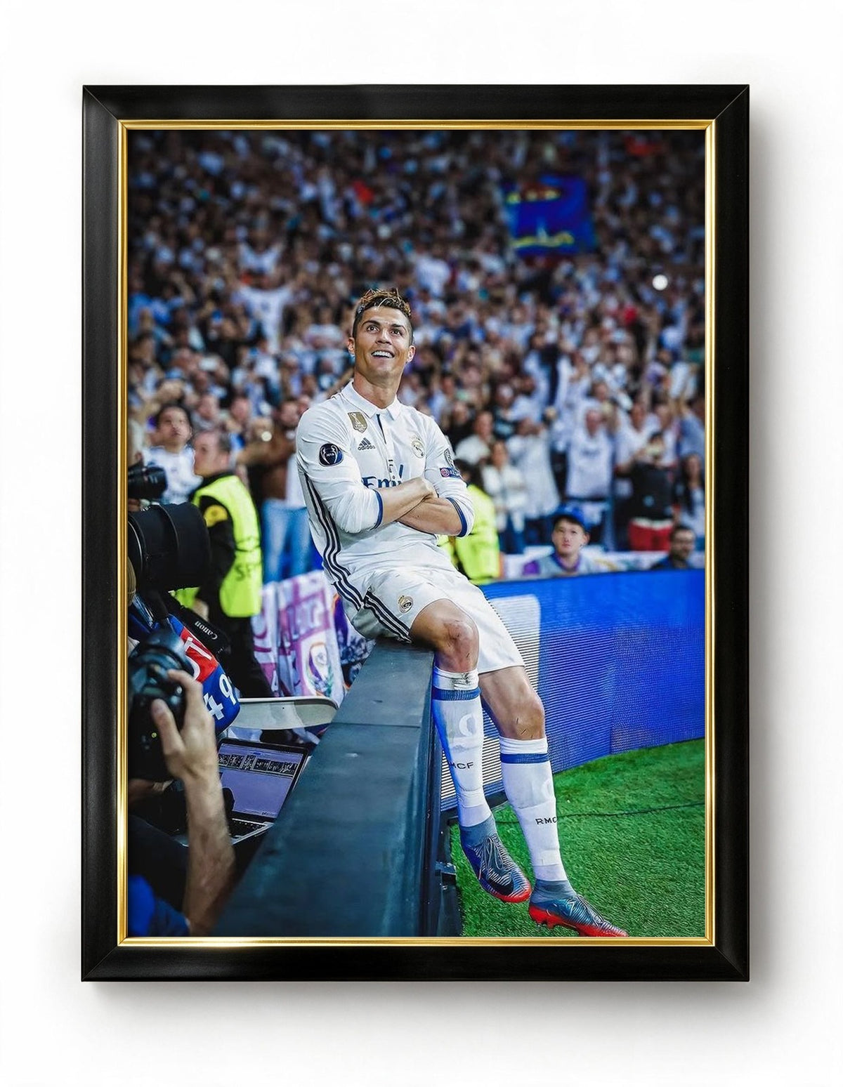 Ronaldo celebrating Frame