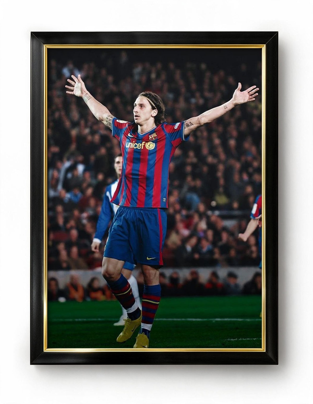 Ibrahimovic celebrating Frame