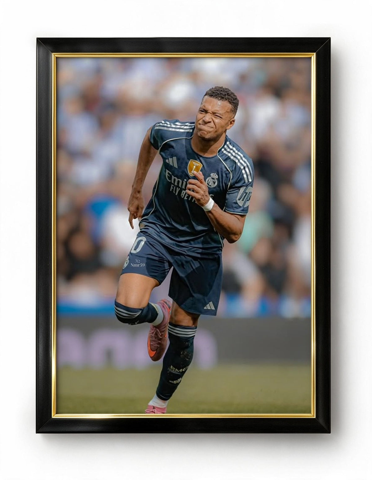 Mbappe celebrating Frame