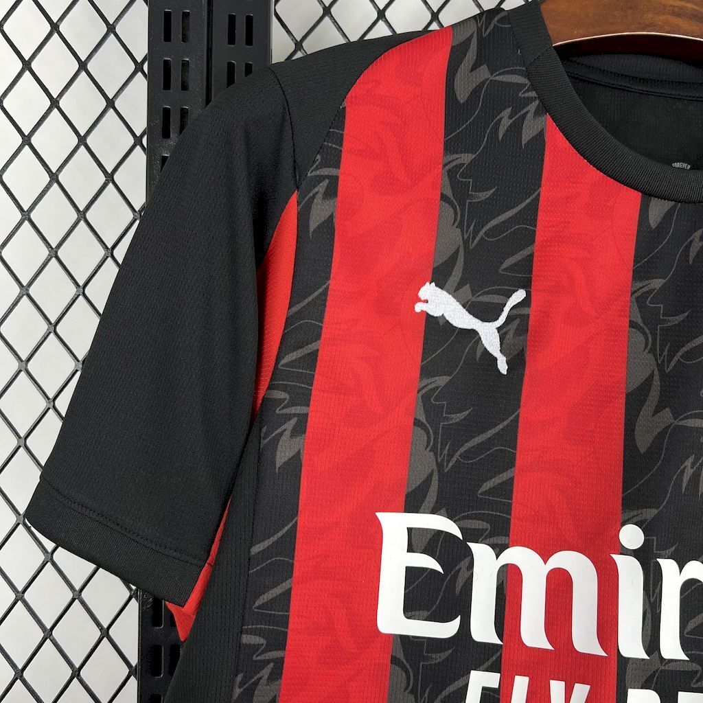 AC Milan 25/26 home jersey