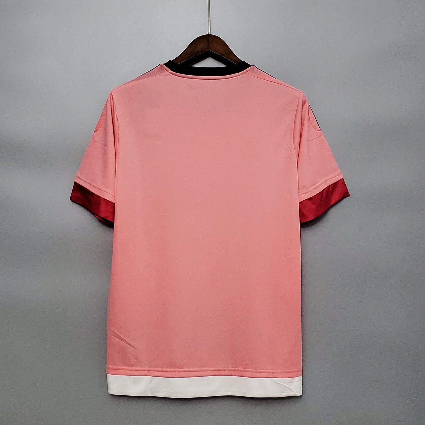 Juventus 15/16 away jersey