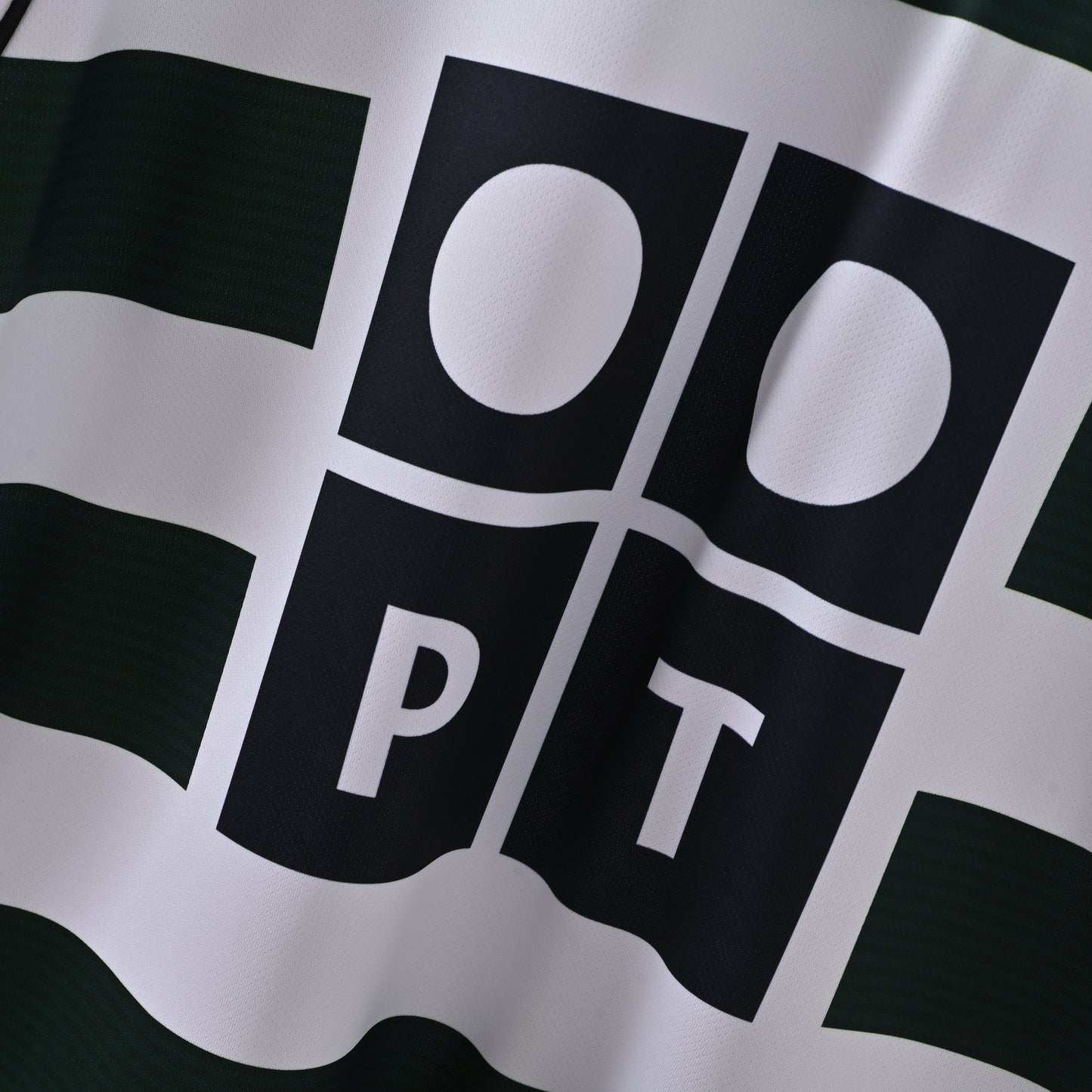 Sporting CP 02/03 home jersey