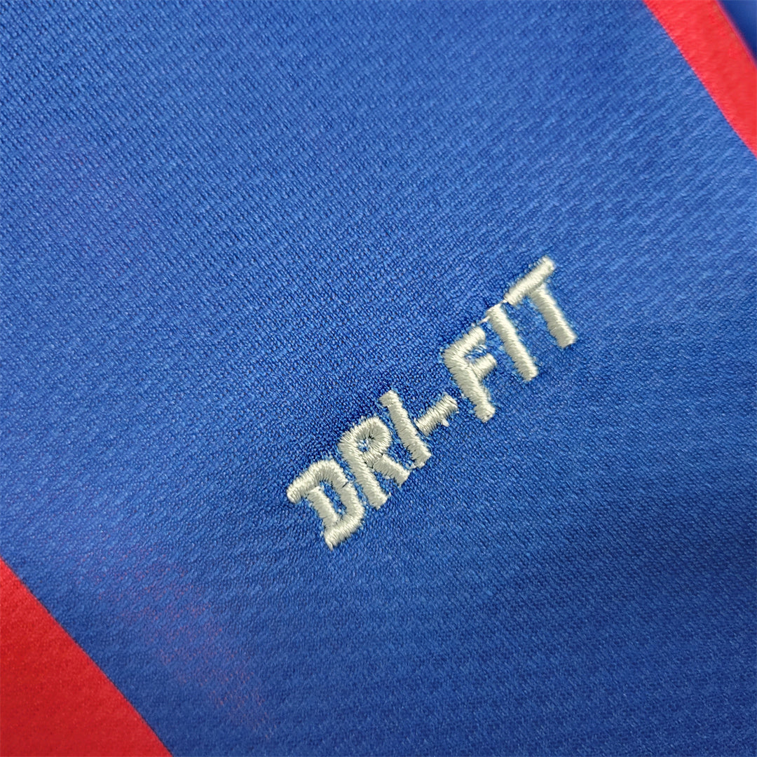 Barcelona 10/11 home jersey