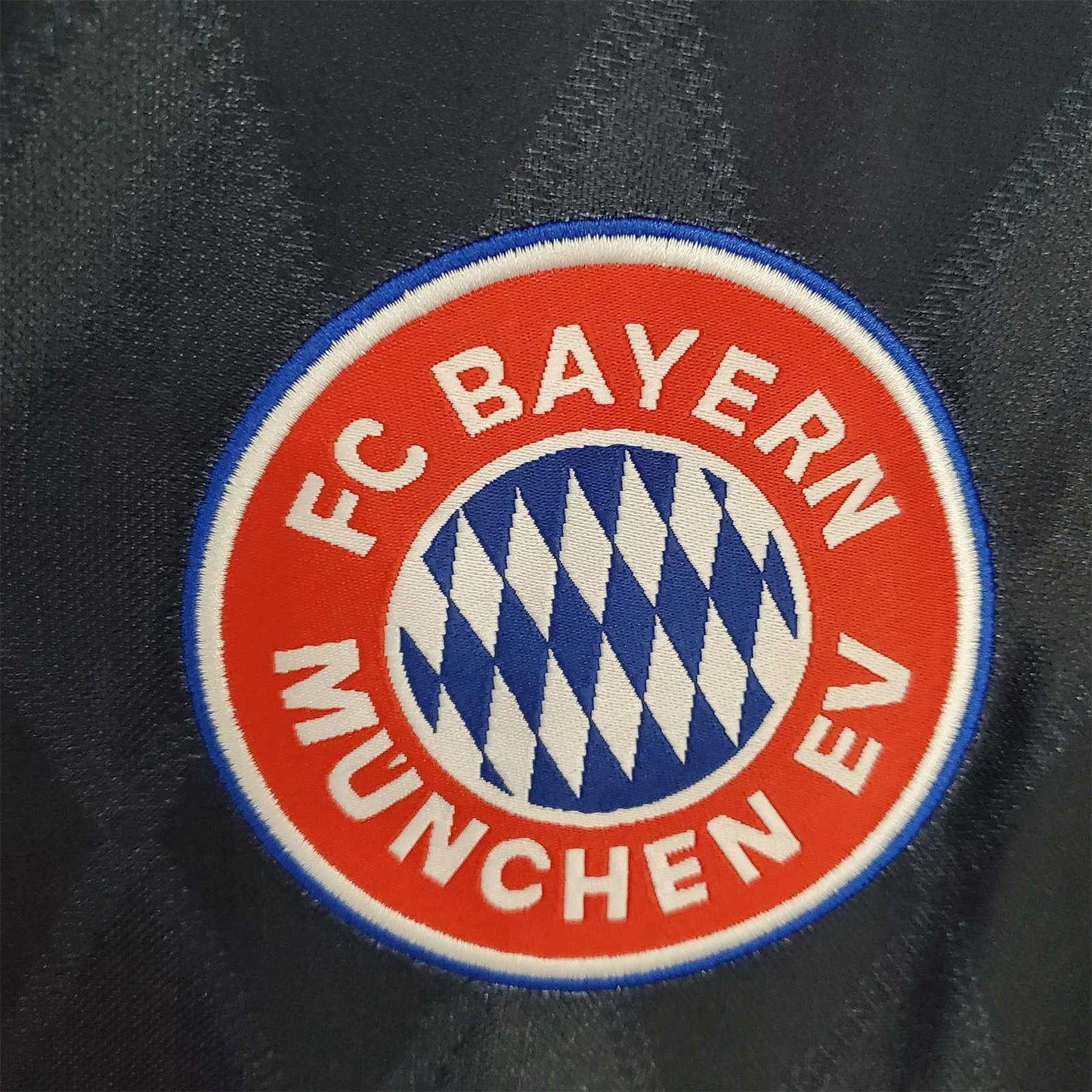 Bayern Munich 98/99 home jersey