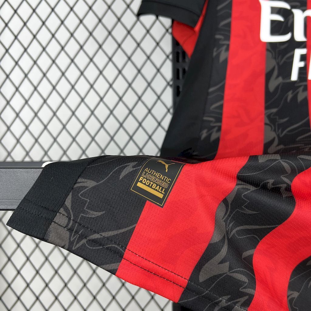 AC Milan 25/26 home jersey